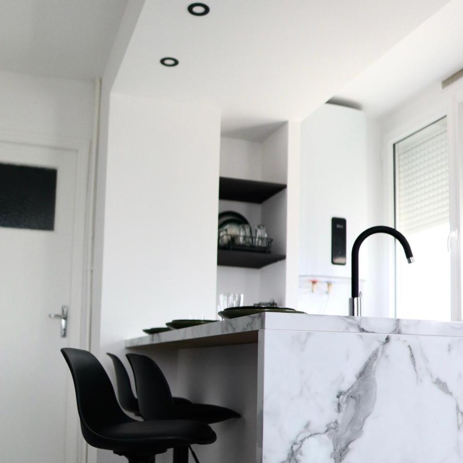 Appart- Hotel Love Room Yschool Troyes Exterior foto