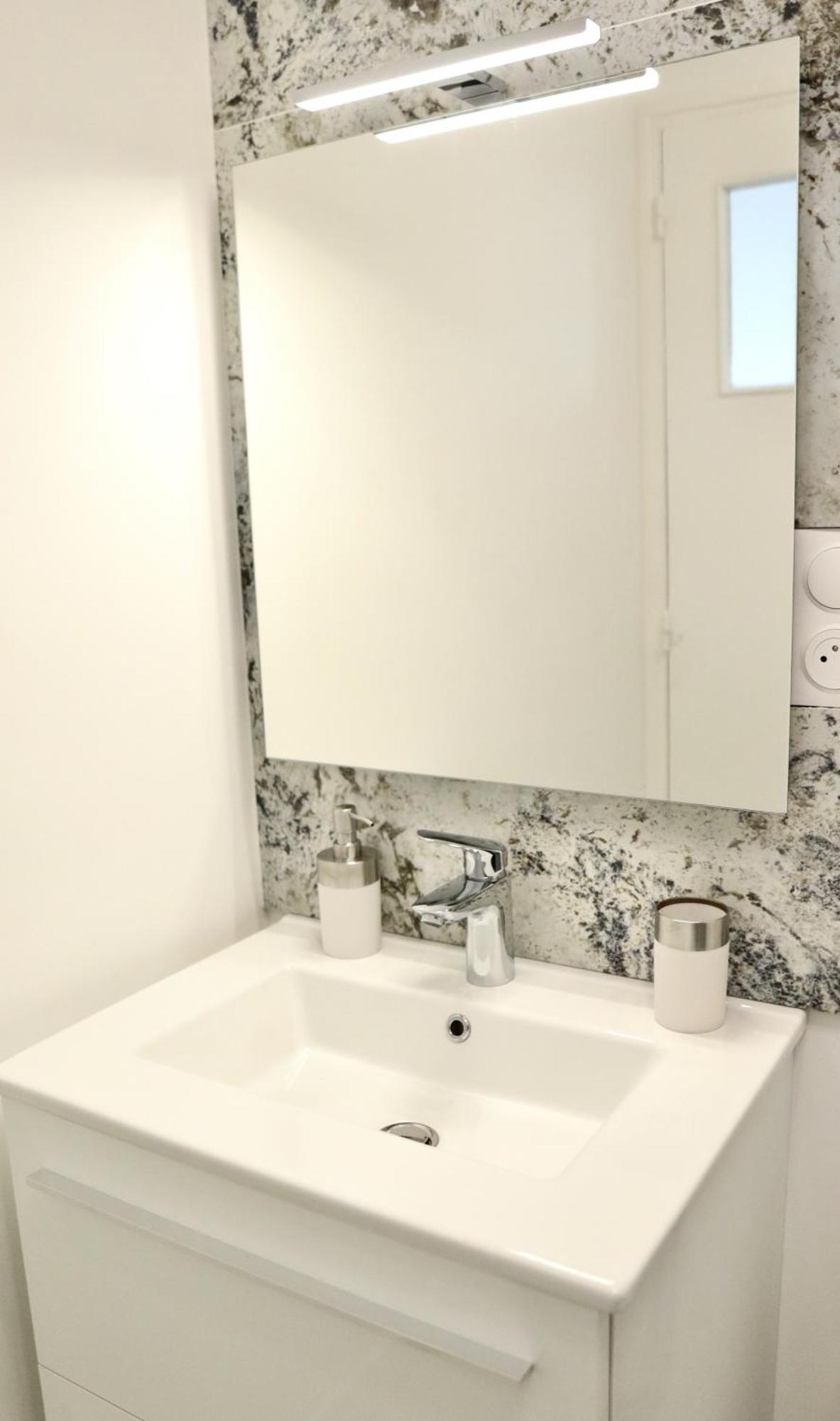 Appart- Hotel Love Room Yschool Troyes Exterior foto